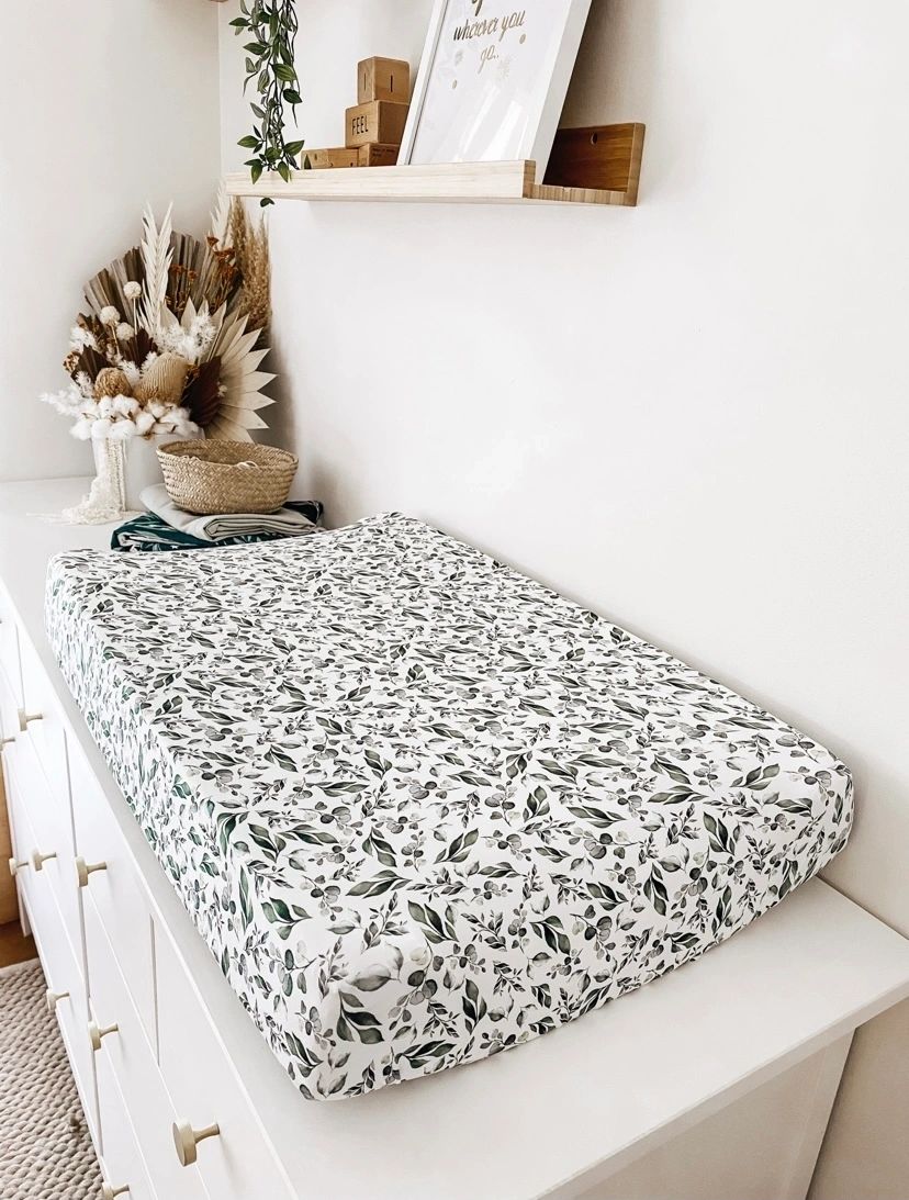 Golden Leaves Bassinet Sheet / Change Mat Cover