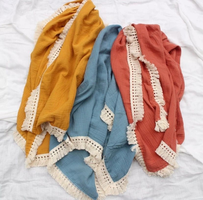 Tassel muslin throw