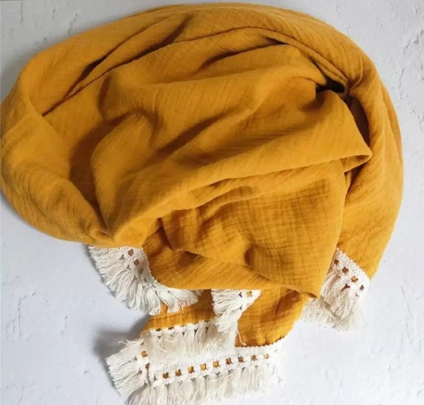 Tassel muslin throw