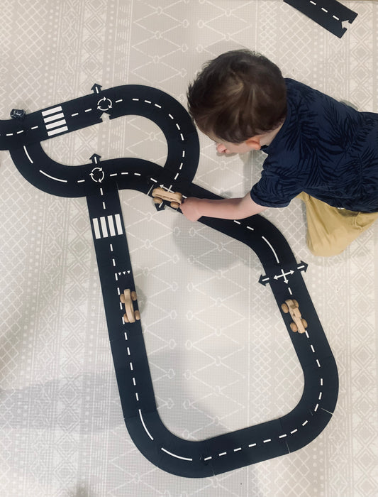 Connecting Roads + 3 wooden cars