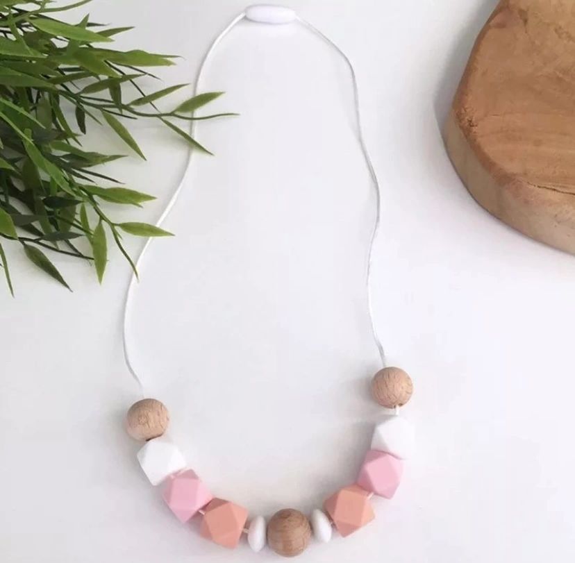 “Pretty In Pink” Silicone Mum Necklace